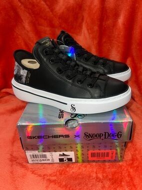 NIB Skechers Snoop Dogg Mens5/Women’s size 7 Black and White